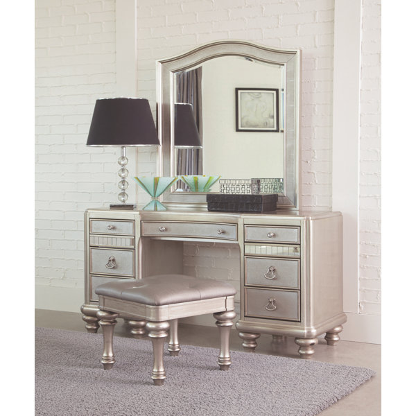 Rosdorf Park Stutz Vanity Set with Mirror and Stool in Metallic